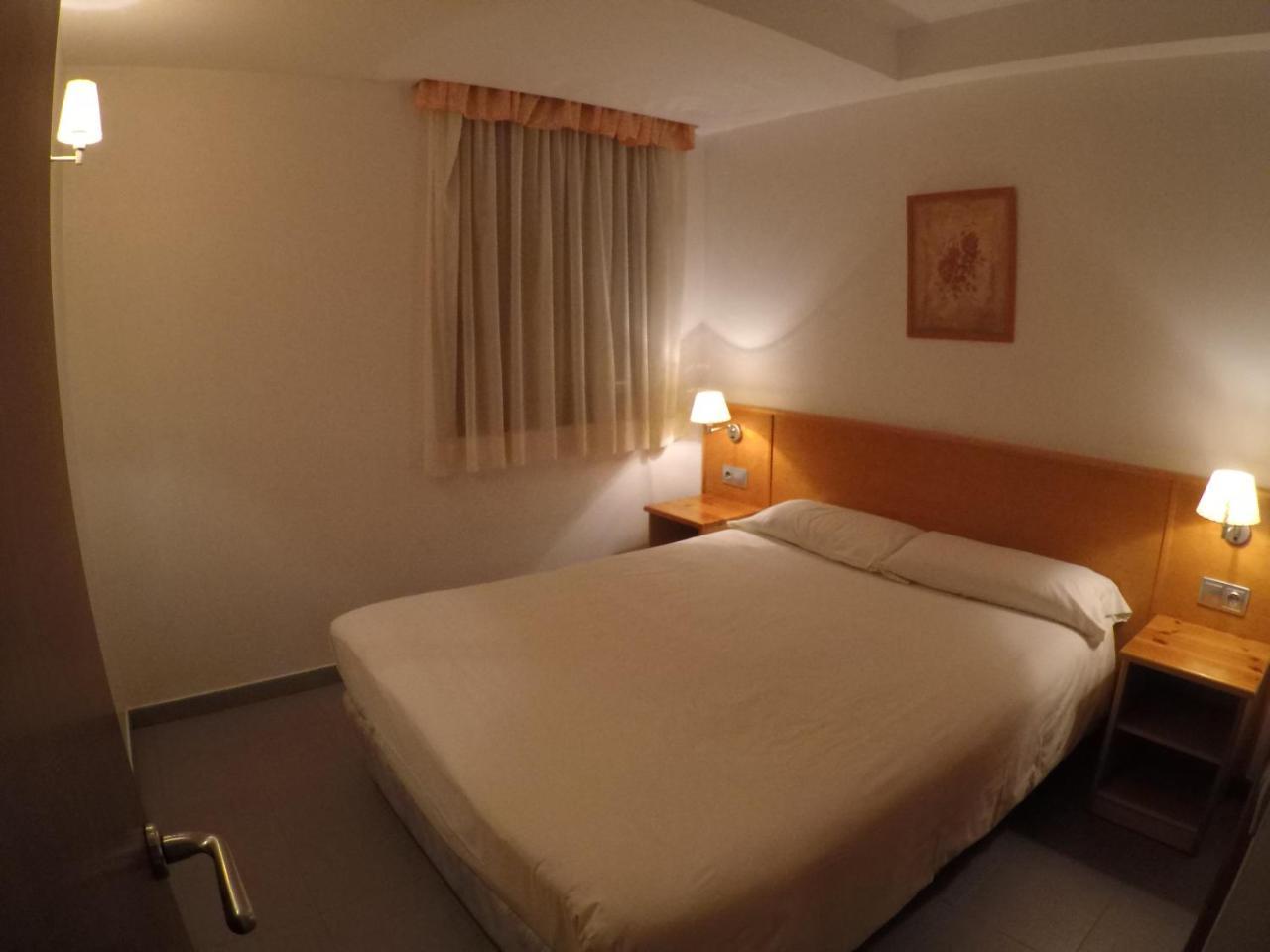 Apartamentos Turisticos Roc Del Castell Канило Екстериор снимка