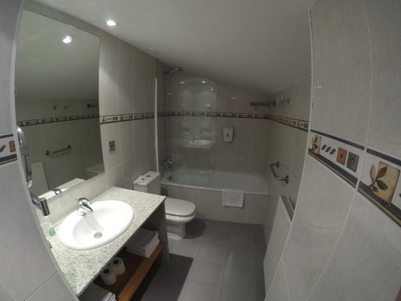 Apartamentos Turisticos Roc Del Castell Канило Екстериор снимка